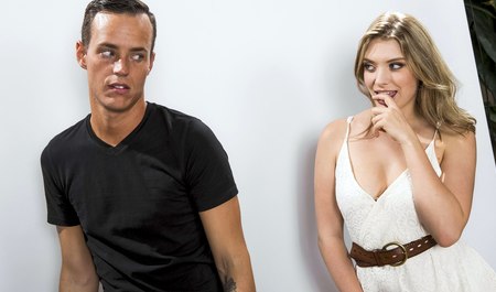 Invited a girl to a photo shoot and fucked her during the shooting