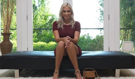 Interracial sex of a blonde with a black guy at a home casting