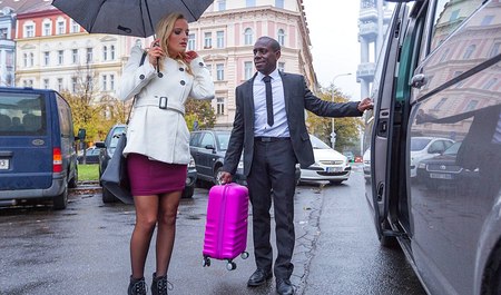 Black taxi driver from Houston fucks beautiful blonde client in the ass