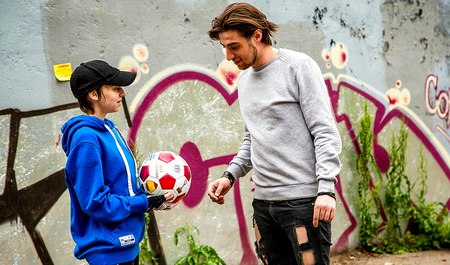 Tourist wanted to pick up a Russian guy, but ended up having sex with a girl in nature