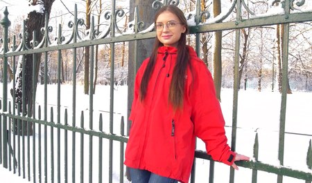 A guy from St. Petersburg gave his new acquaintance a ride home and fucked her in the ass