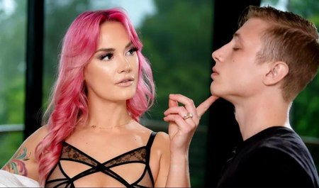Pink Haired Stepmom Has Sex With Stepson Before Date