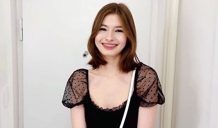 Great sex on the first date except for the little things...