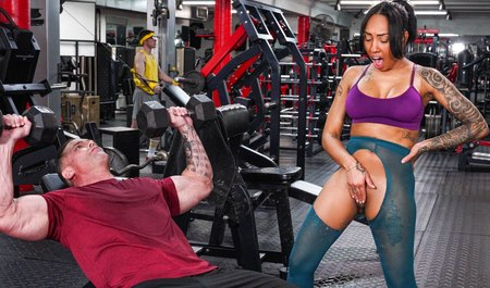 Sweet mulatto goes to the gym for sex, not for sports